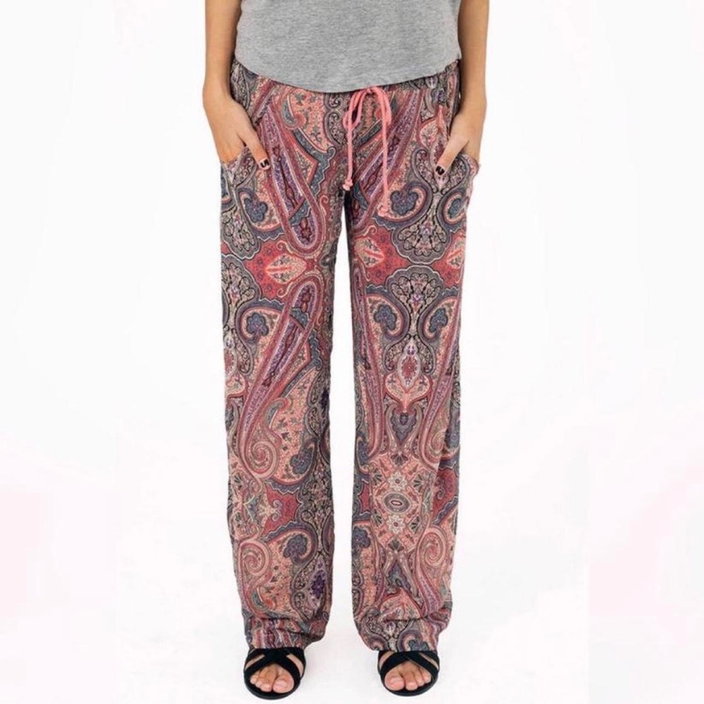 NWT Tobi pink paisley lounge pants